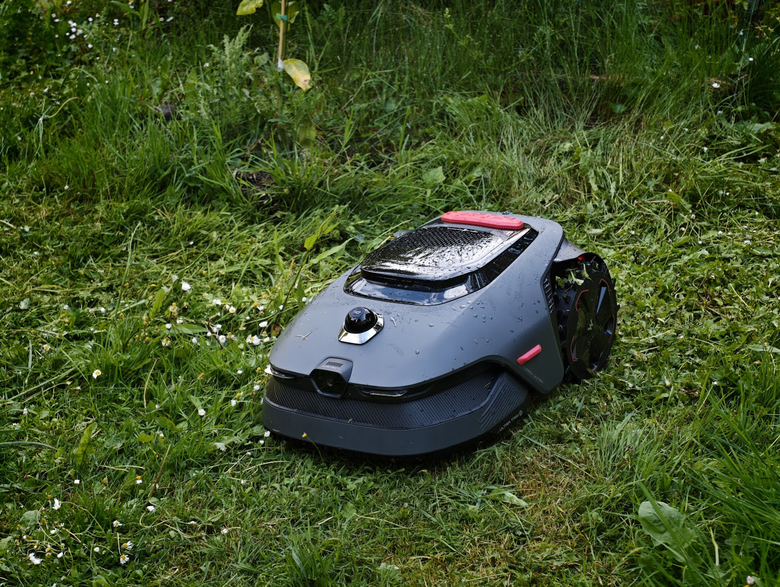 Test du Mova LiDAX Ultra 1000 : le robot tondeuse sans fil à moins de 1000  euros — Frandroid