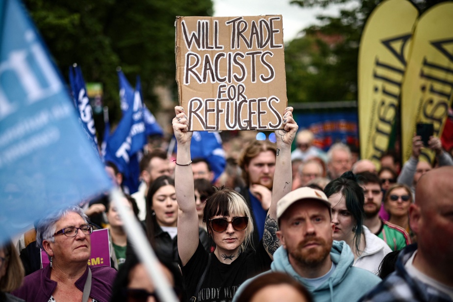 Irlande du Nord | Des milliers de manifestants après les violences à Belfast