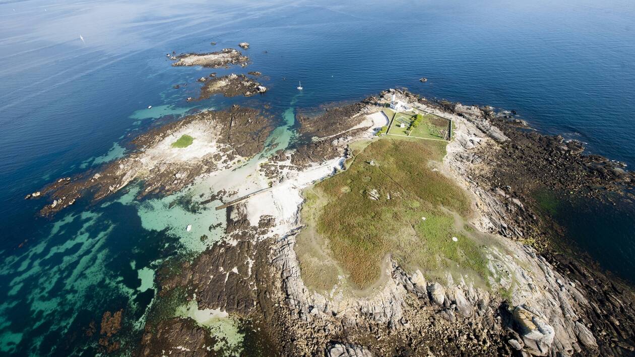 Finistère. Un apnéiste décède lors d'une plongée aux Glénan