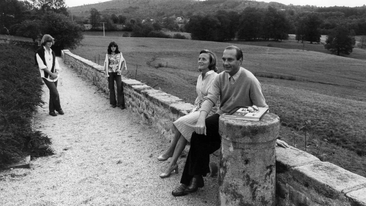 Bernadette Chirac : une vie de résilience face au combat de sa fille  Laurence | E-Sante.fr