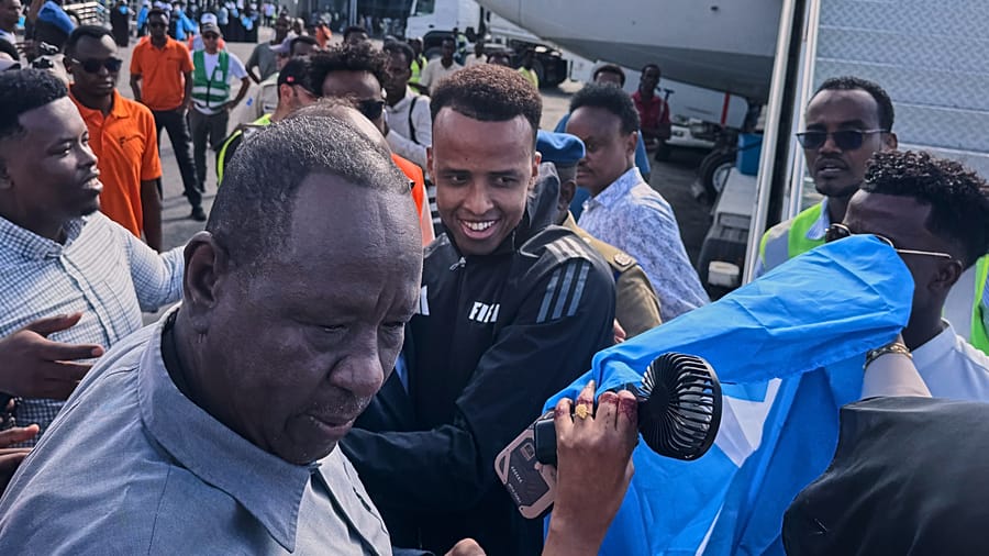 Somalie : privé de Mondial 2026, Omar Artan arbitrera la Supercoupe de  l'UEFA | Africanews