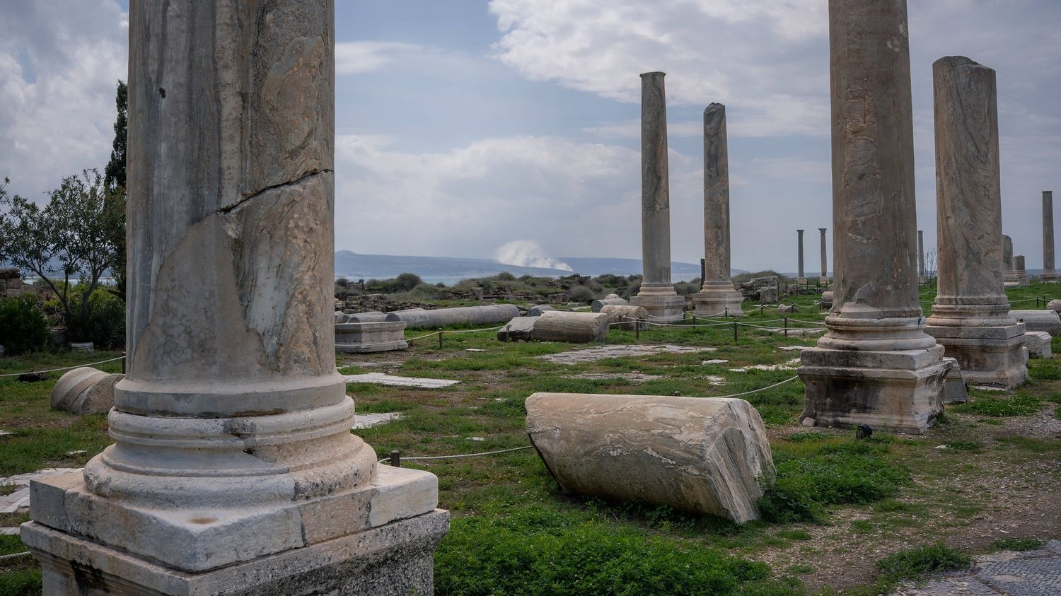 Liban : le site archéologique de Tyr endommagé par des frappes israéliennes  – franceinfo