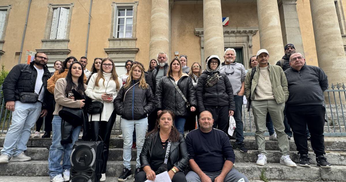 Ardèche. Ils manifestent pour retrouver Sarah, 14 ans : « Nous étions très  proches jusqu'à ce qu'elle rencontre cet homme de 28 ans »