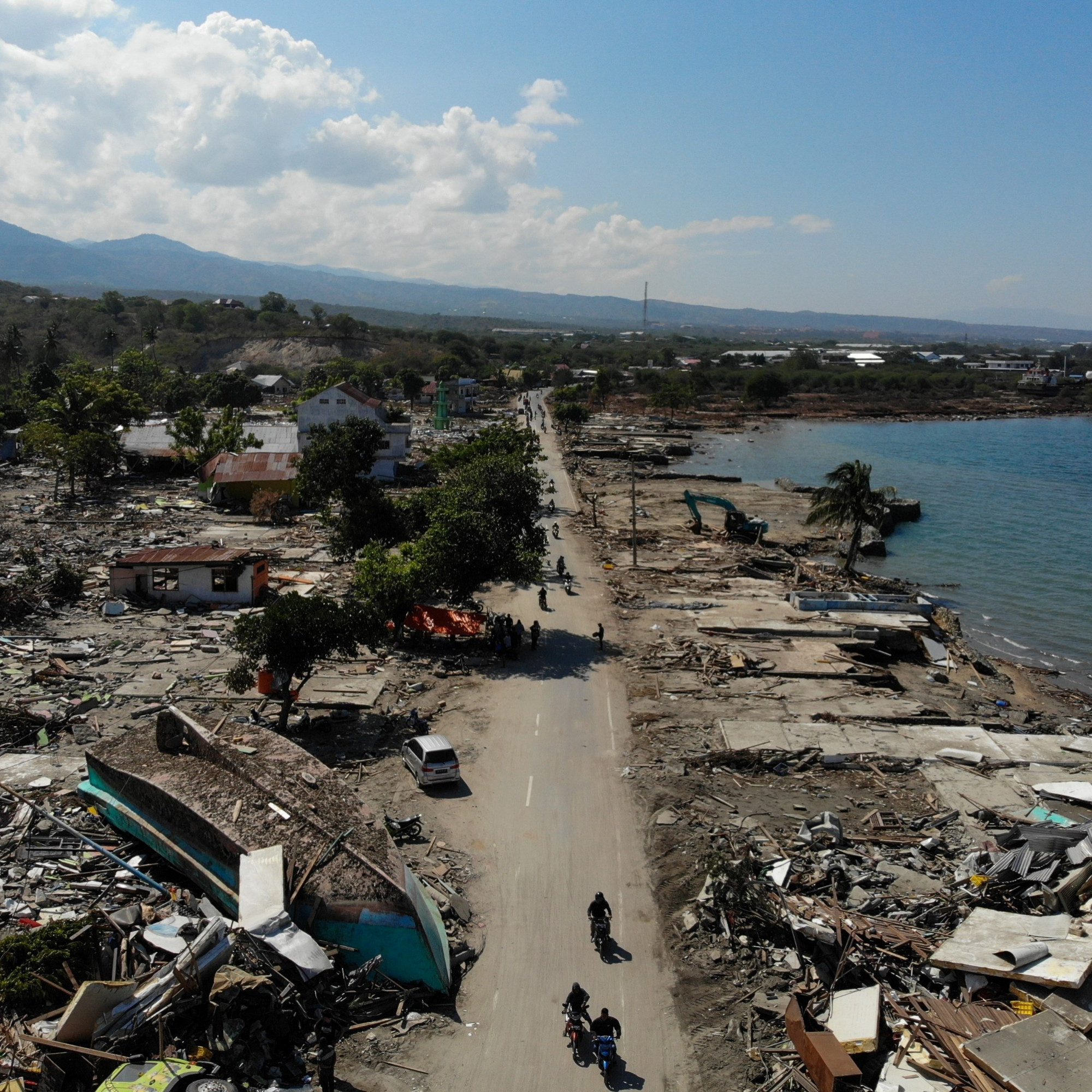 Deux séismes secouent les Philippines, huit morts