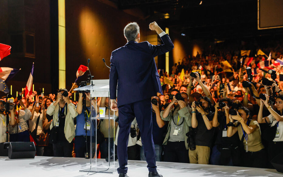 Présidentielle 2027 : Mélenchon et Glucksmann au coude-à-coude, derrière le  RN et Édouard Philippe - Le Parisien