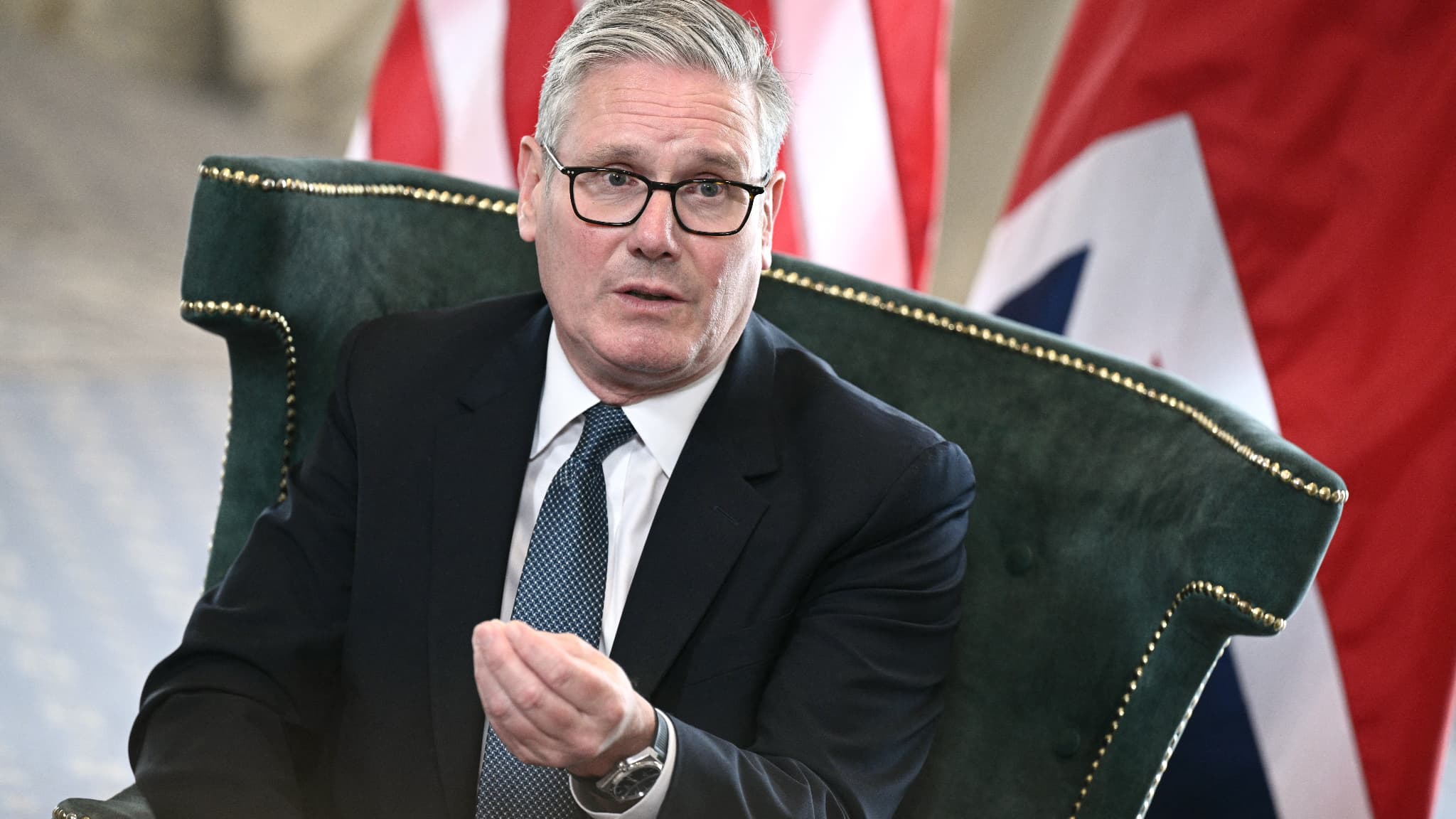 La prochaine génération ne nous pardonnerait pas si nous n'agissons pas  maintenant": le Premier ministre anglais annonce son intention de légiférer  contre les "algorithmes addictifs" des réseaux sociaux.