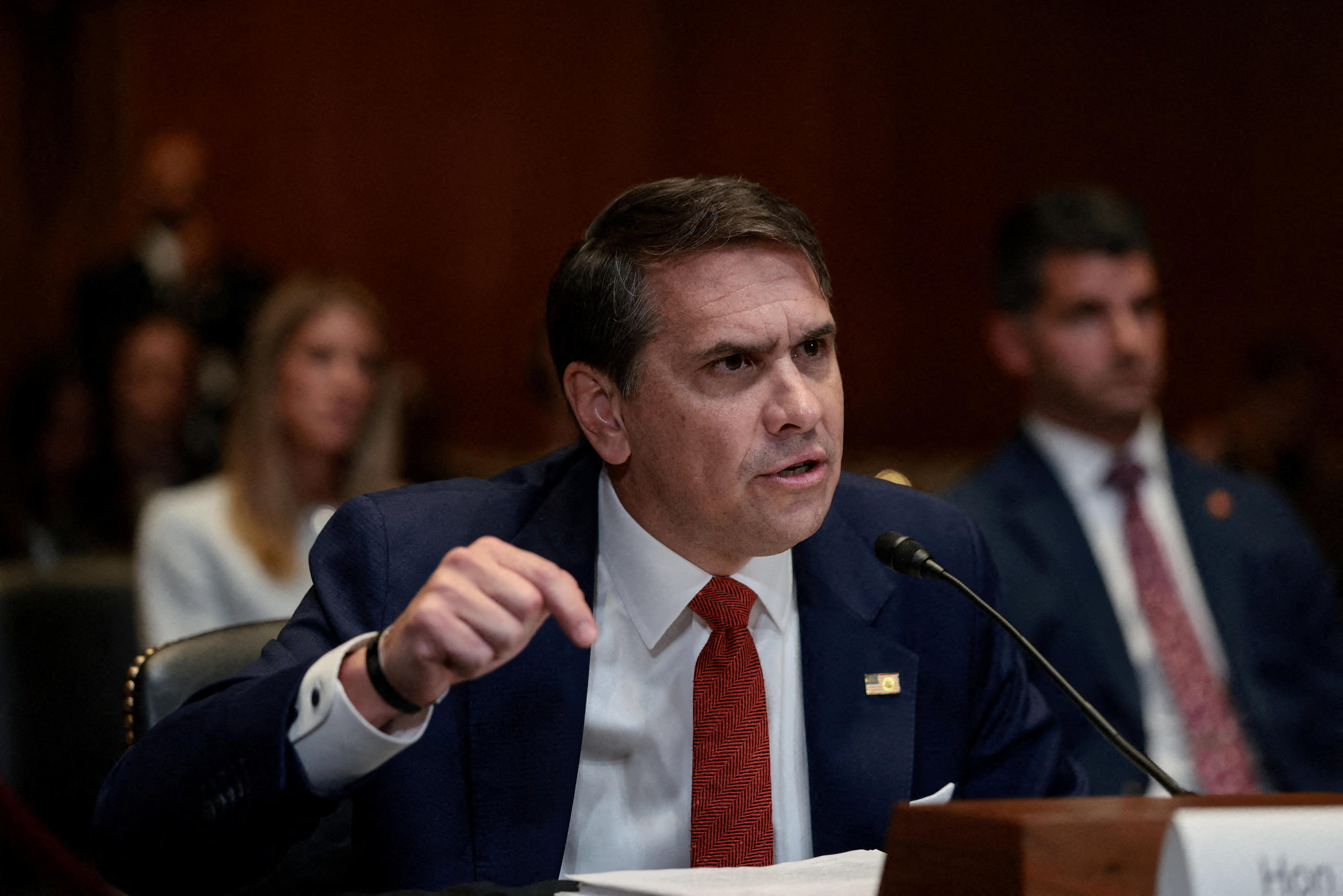 Todd Blanche, ex-avocat de Trump, soumis au Sénat comme ministre de la  justice : une audition musclée attendue - Le Parisien
