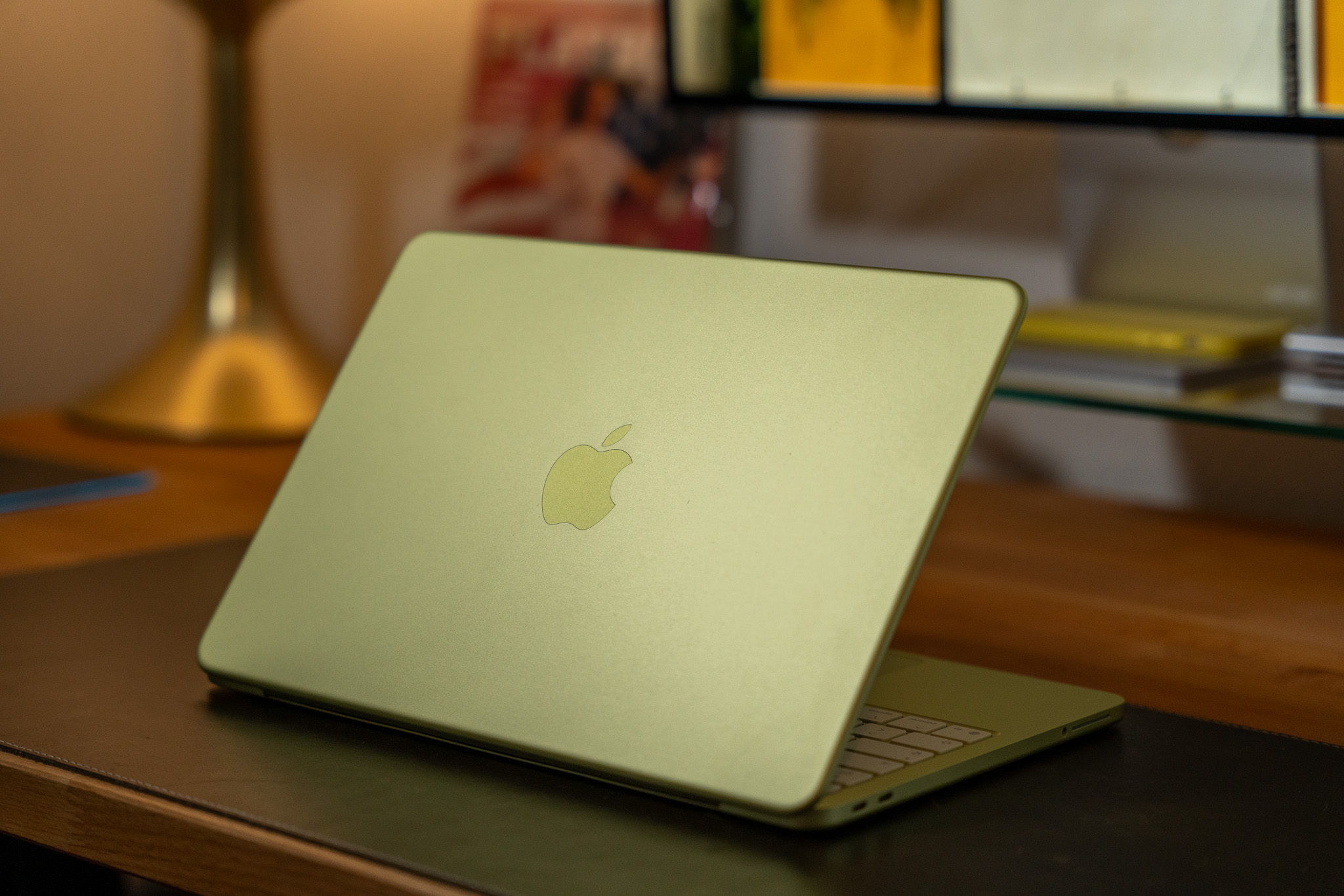 Une étude commandée par Microsoft montre toute l'anxiété du géant américain  face au MacBook Neo