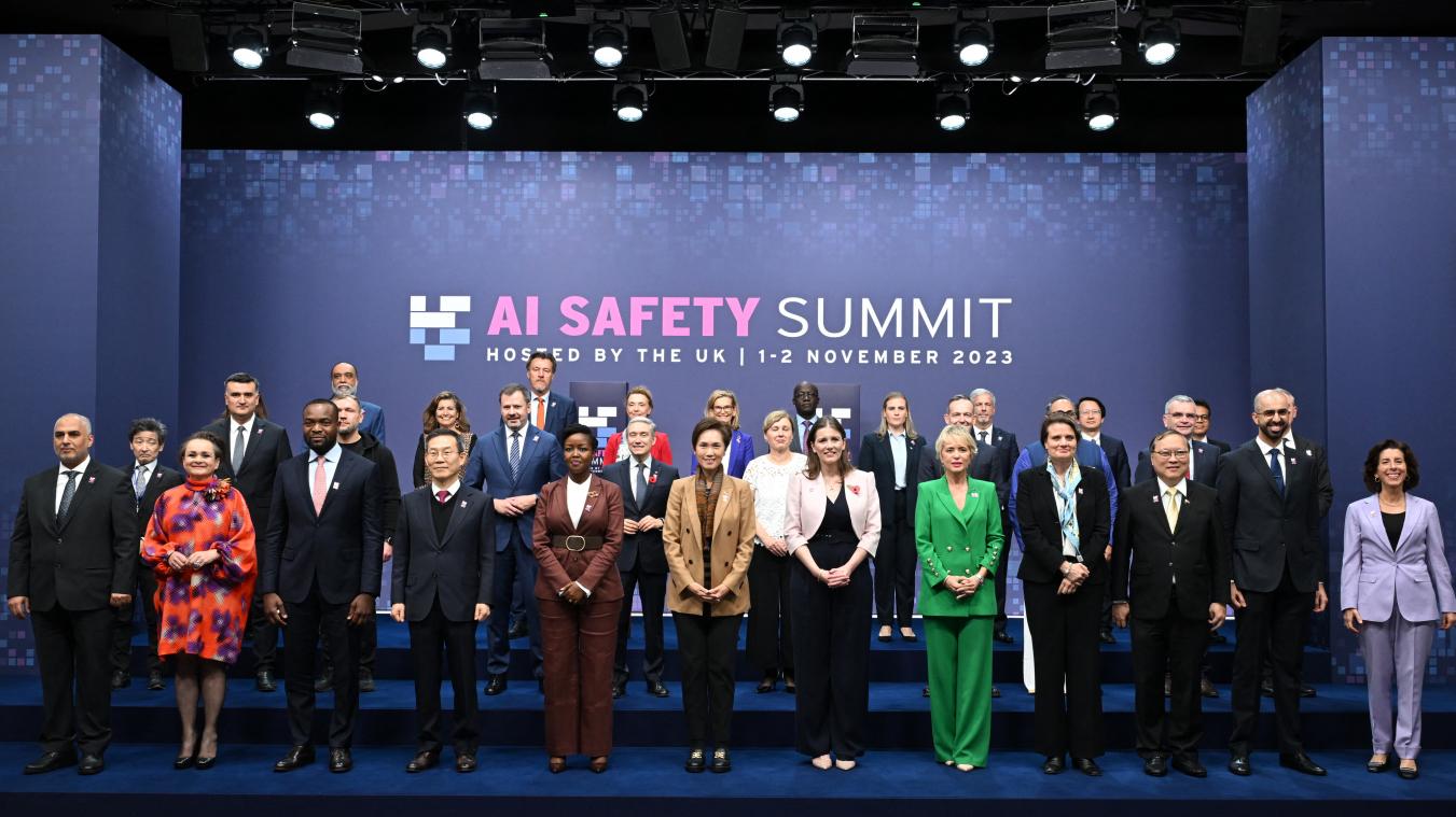 Intelligence artificielle : au Royaume-Uni, un premier sommet mondial sur  les dérives potentielles - Courrier picard
