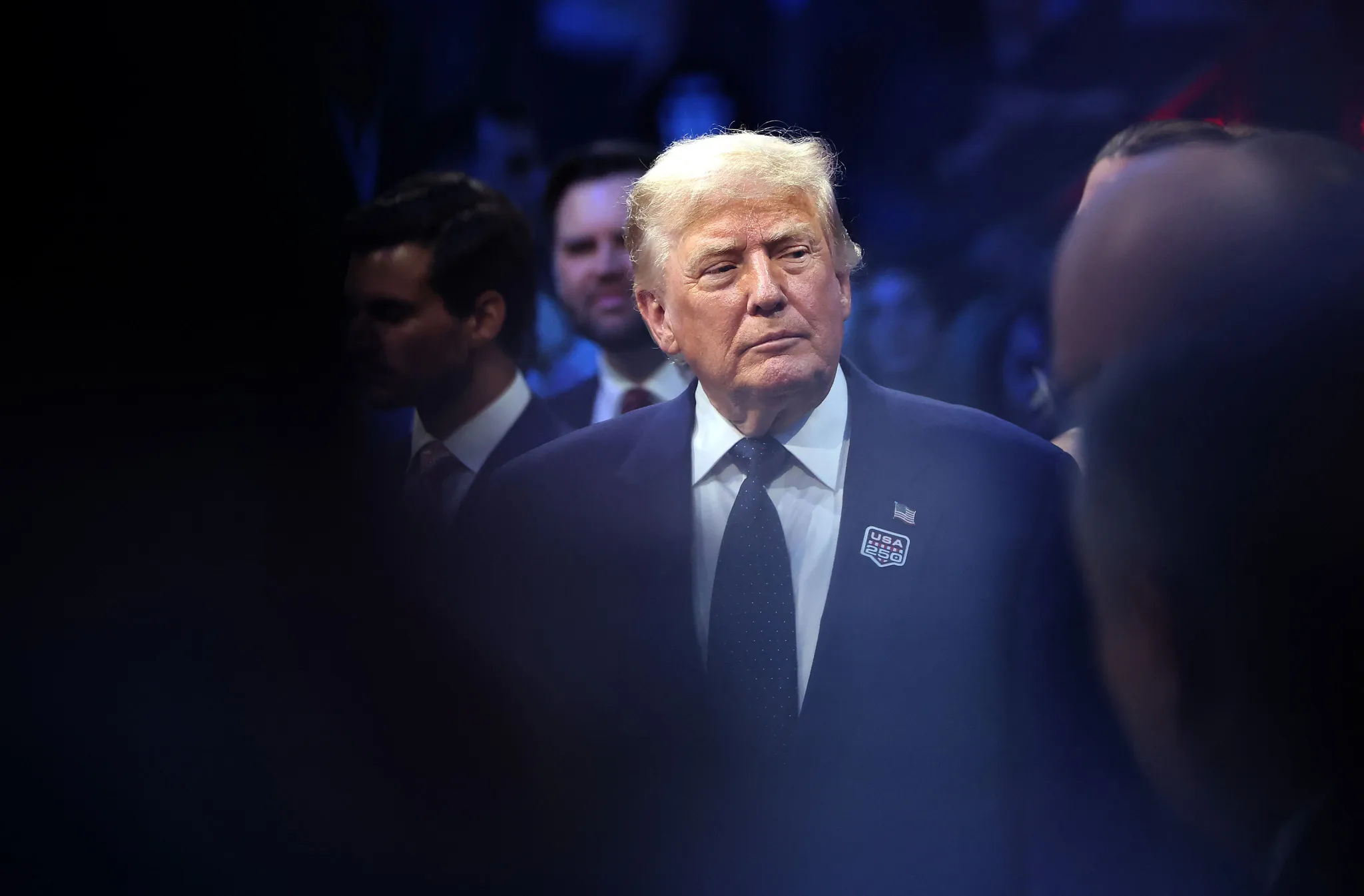 Les États-Unis et l'Iran annoncent un accord pour mettre fin à la guerre,  les deux pays doivent signer vendredi | France Inter