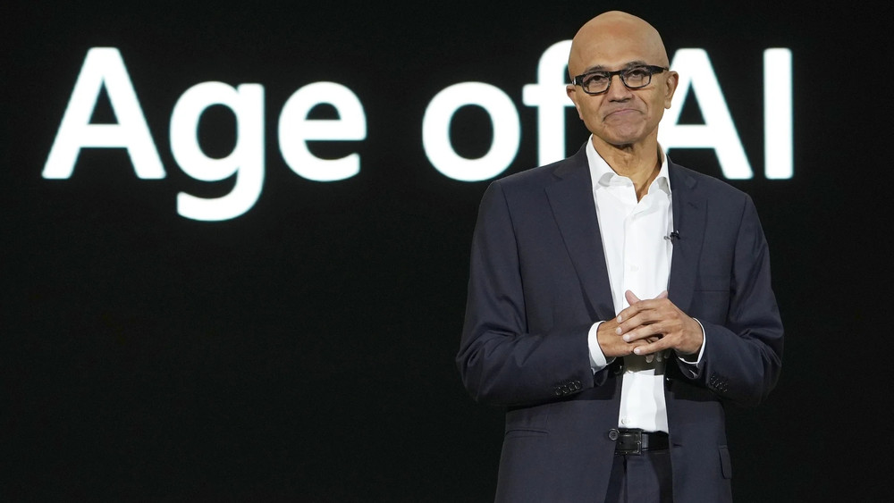 Satya Nadella, le PDG de Microsoft, veut tout miser sur l'IA en 2026 - IG  News