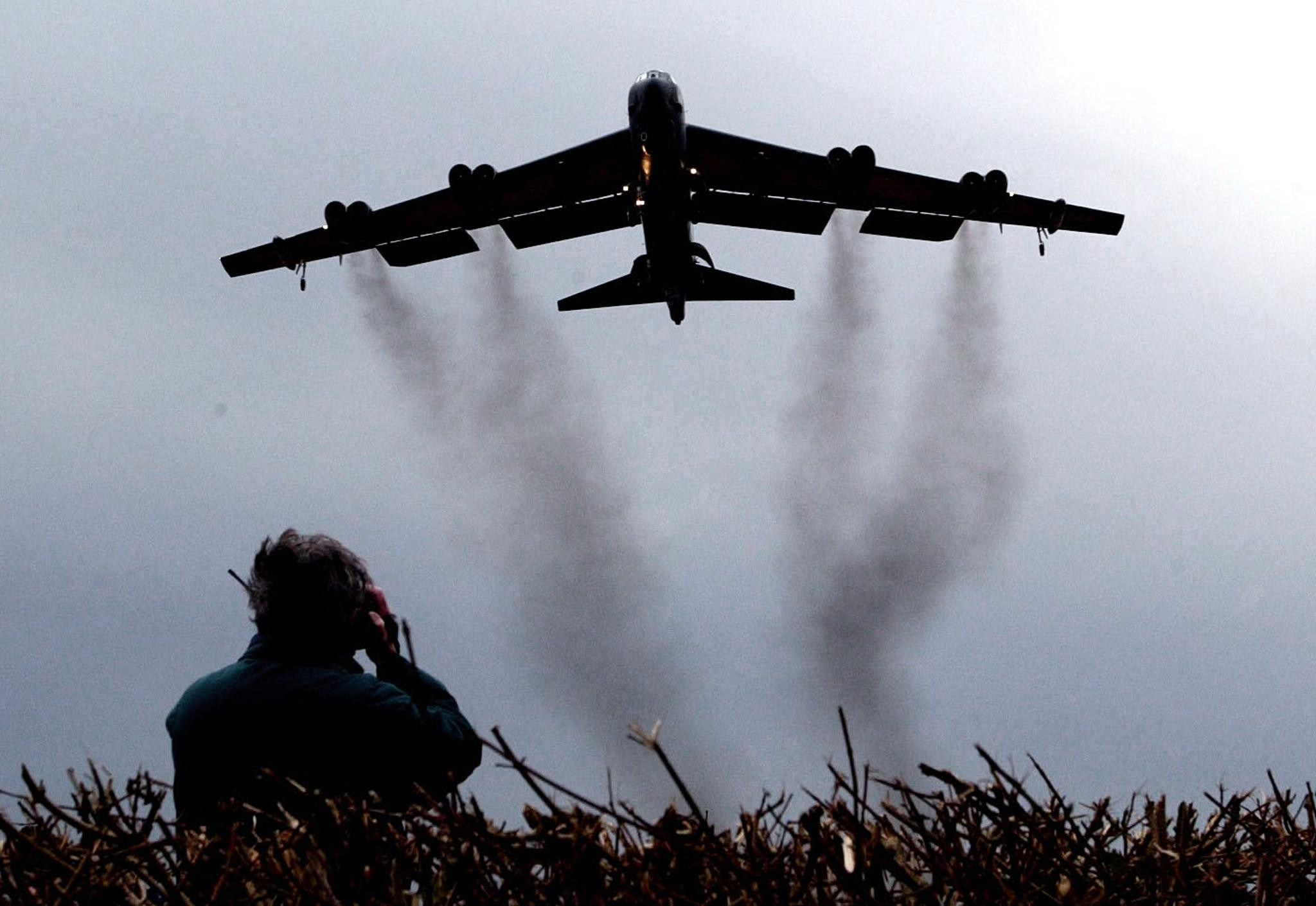 Californie: un bombardier B52 américain s'est écrasé