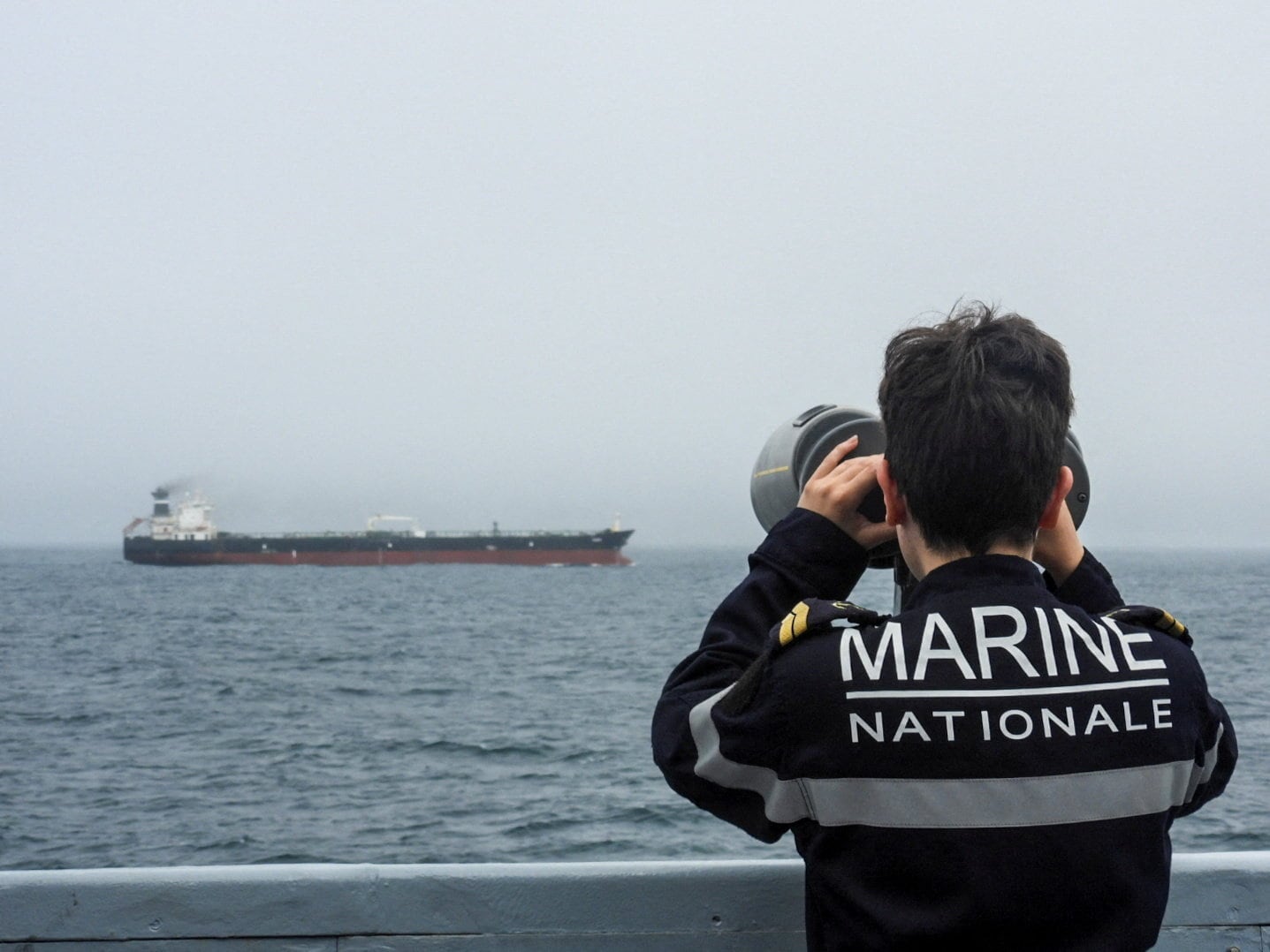 Londres annonce l'interception d'un pétrolier de la flotte fantôme russe  dans la Manche, Kyiv salue l'opération – Libération