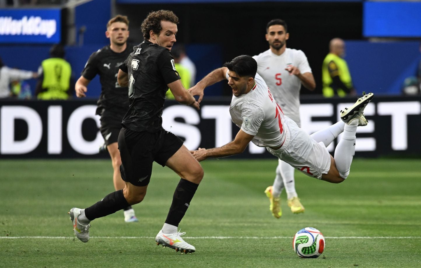 EN DIRECT Coupe du monde 2026 : L'Iran répond du tac au tac à la Nouvelle- Zélande, les deux équipes à égalité…