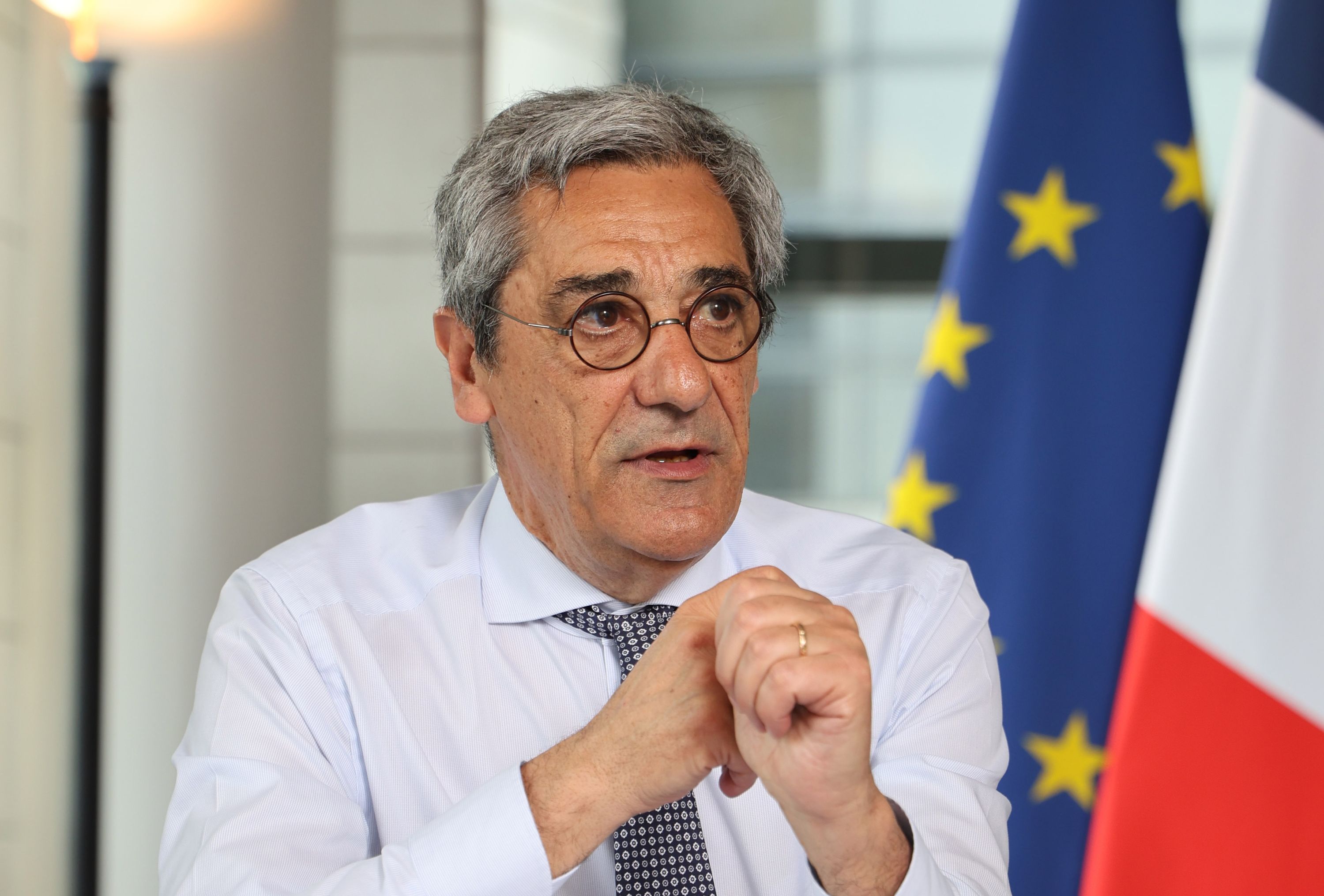 Prix des carburants : les réponses du ministre du Commerce Serge Papin