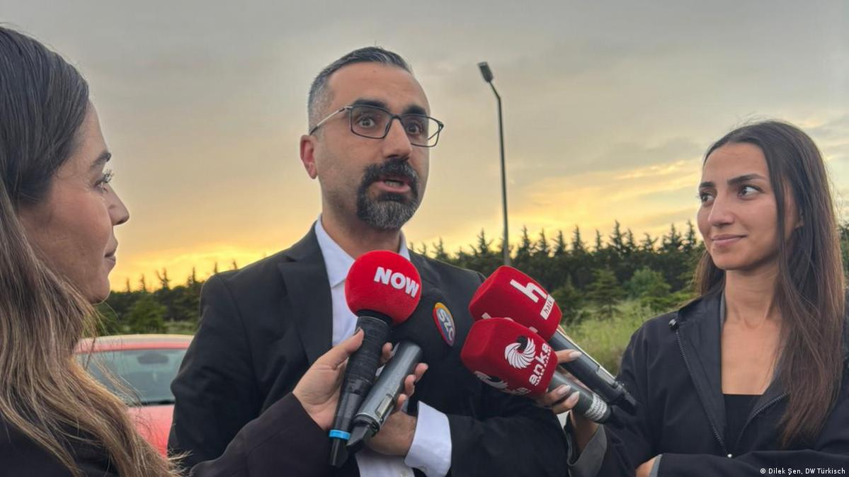 Turkey: DW's Alican Uludag released, but trial continues
