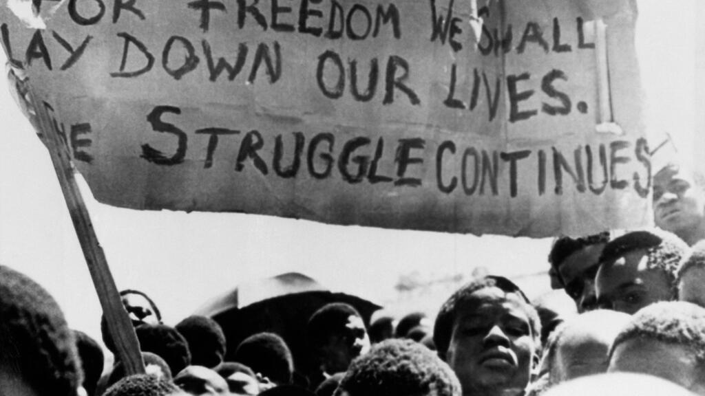 Afrique du Sud: 50 ans après les émeutes de Soweto, ce qu'il reste de ce  tournant de la révolte anti-apartheid - RFI