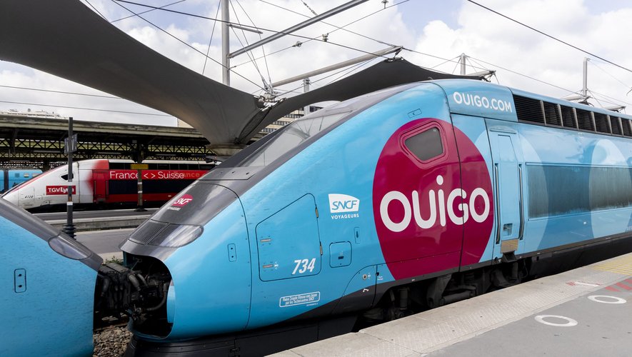 Une passagère écope de 200 euros d'amende pour avoir ouvert la porte d'un  train à l'arrêt en pleine canicule : face à la polémique, la SNCF suspend  la sanction le temps de