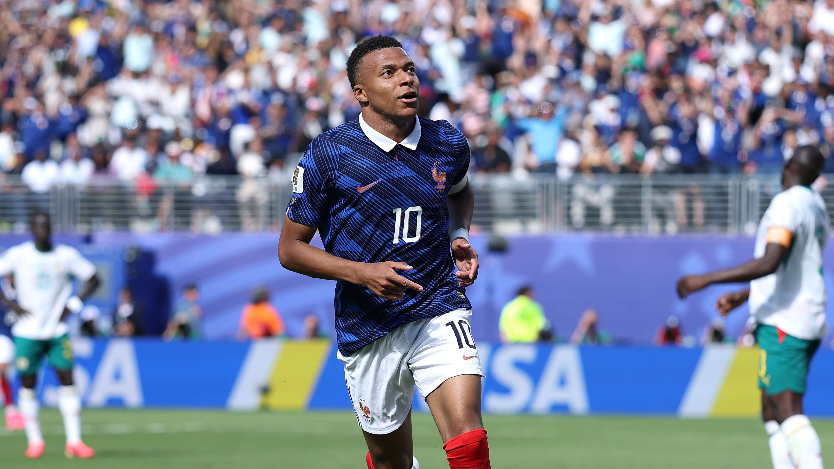 Une revanche attendue depuis 24 ans. La France a dominé le Sénégal grâce à  un doublé de Mbappé et à la contribution décisive de Barkola | Goal.com  Français