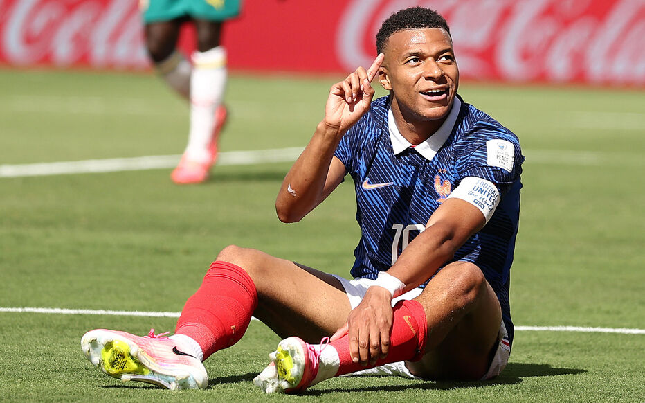 France-Sénégal : Kylian Mbappé dépasse Olivier Giroud et devient le meilleur  buteur de l'histoire des Bleus - Le Parisien