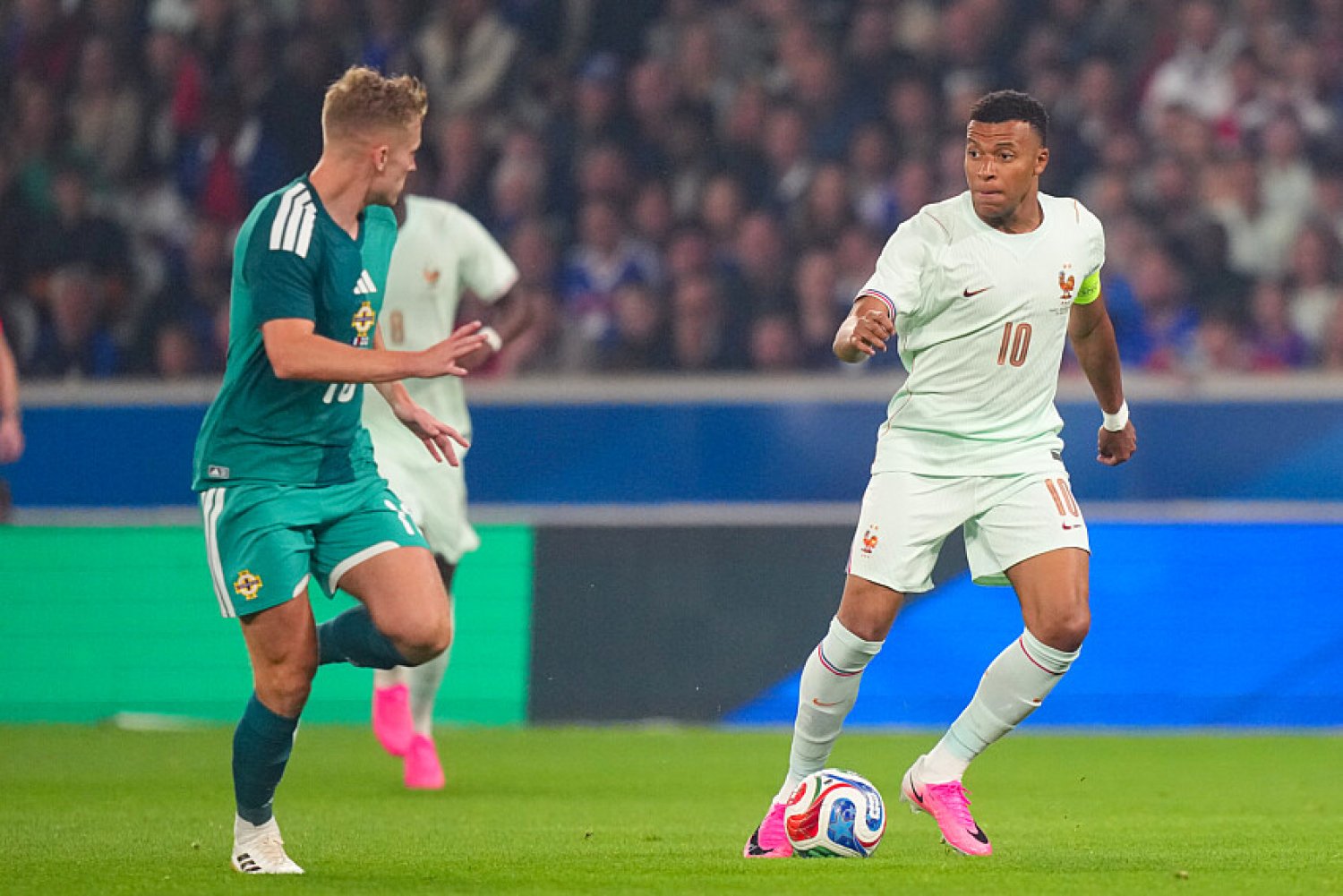 Equipe de France - Kylian Mbappé ne se présentera pas en conférence de  presse avant le Sénégal !