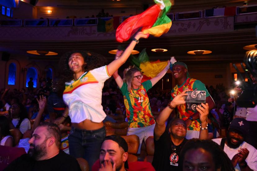 La diaspora sénégalaise a vibré au Grand Rex lors de la rencontre de la  Coupe du monde 2026 contre l'équipe de France