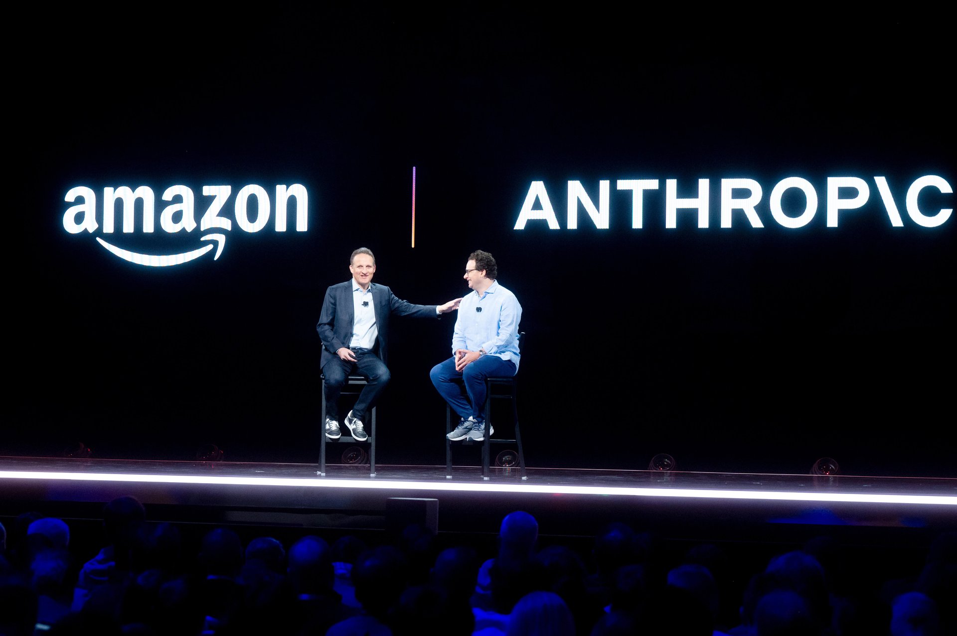 Amazon investit des milliards supplémentaires dans la start-up  d'intelligence artificielle Anthropic