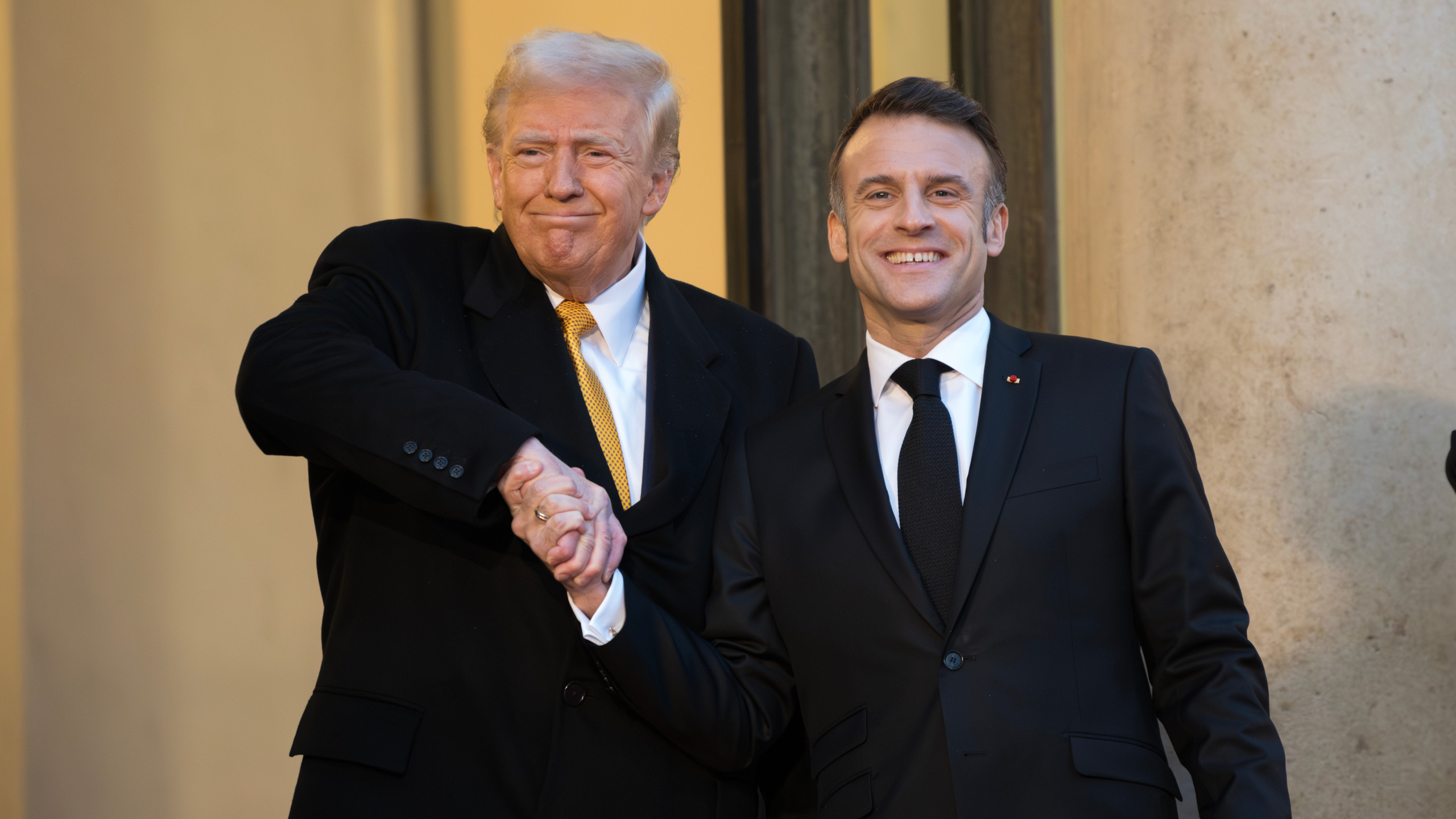 C'est du lourd”: Donald Trump séduit par un dîner à Versailles avec Macron  - La Semaine de l'île de France