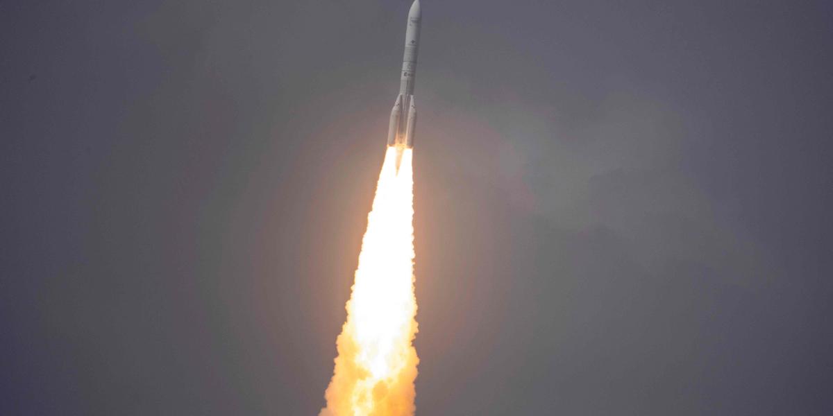 Moteurs surpuissants, record de satellites : un tournant historique pour le  lancement d'Ariane 6 ce mercredi