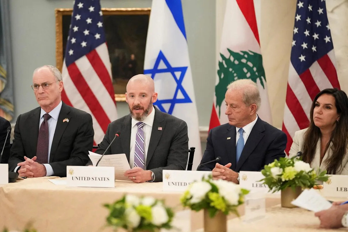 Israël et le Liban conviennent d'un cessez-le-feu, ravivant les espoirs  d'un accord sur l'Iran - Yahoo Actualités France