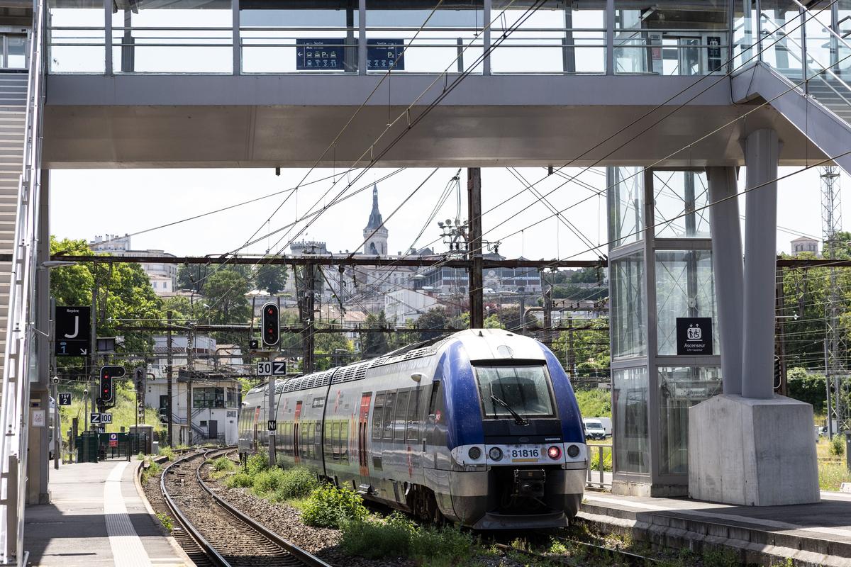 Canicule : la SNCF supprime d'urgence 71 trains Intercités, voici les  lignes concernées - Charente Libre.fr