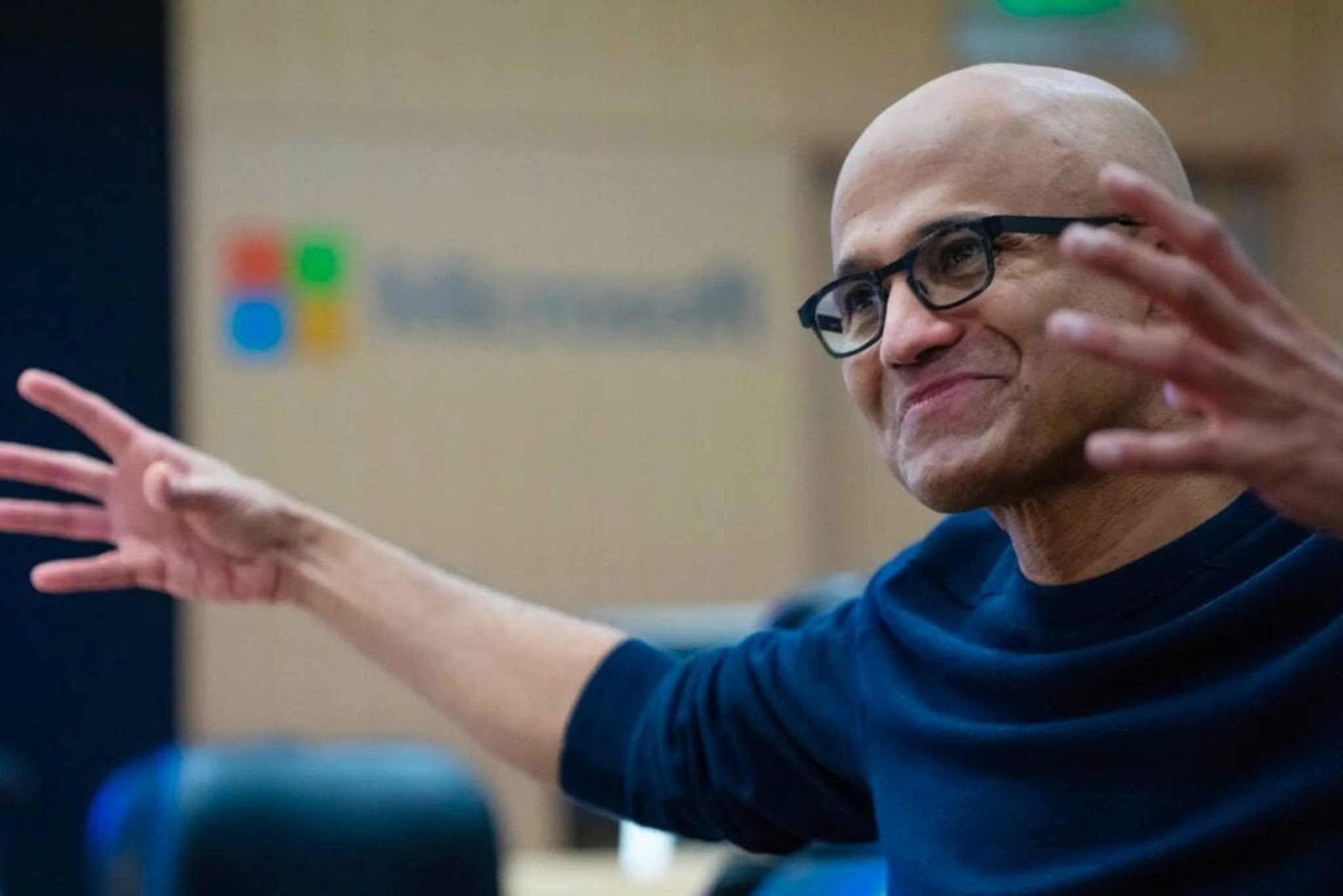 Le PDG de Microsoft, Satya Nadella, met en garde contre l'abus de l'IA :  "Ne pas utiliser des modèles de pointe pour des problèmes non de pointe" |  Benzinga France