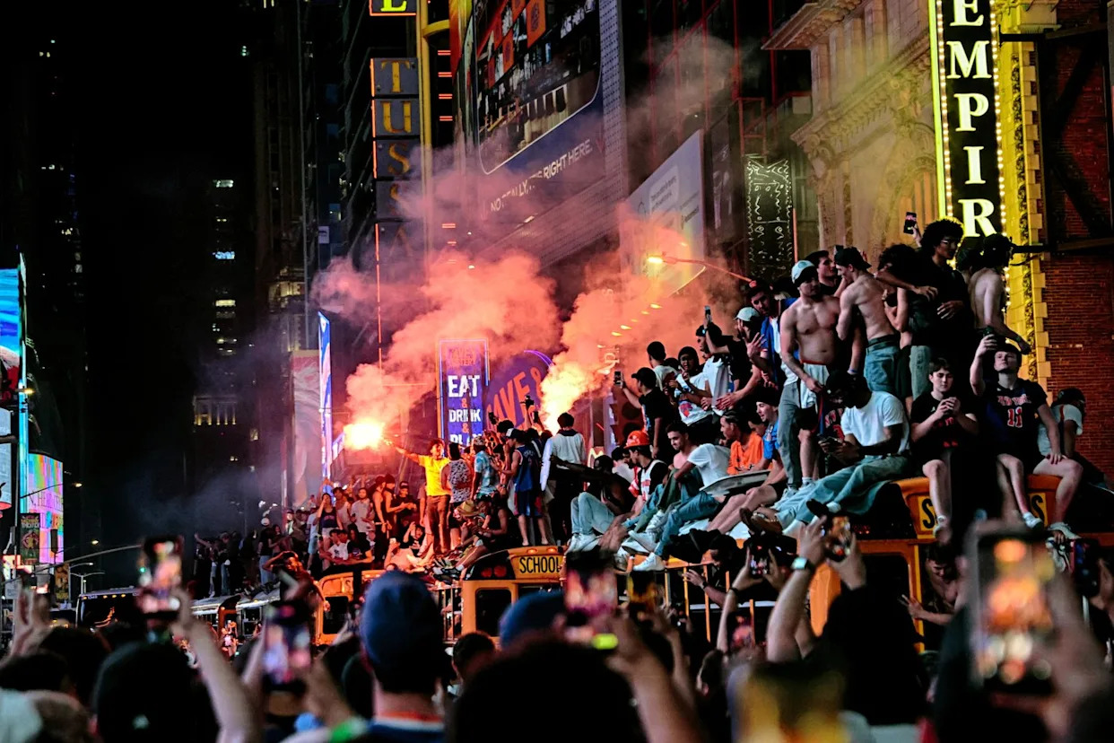 NBA: Le chaos vient gâcher l'euphorie à New York après le championnat des  Knicks - Yahoo Actualités France