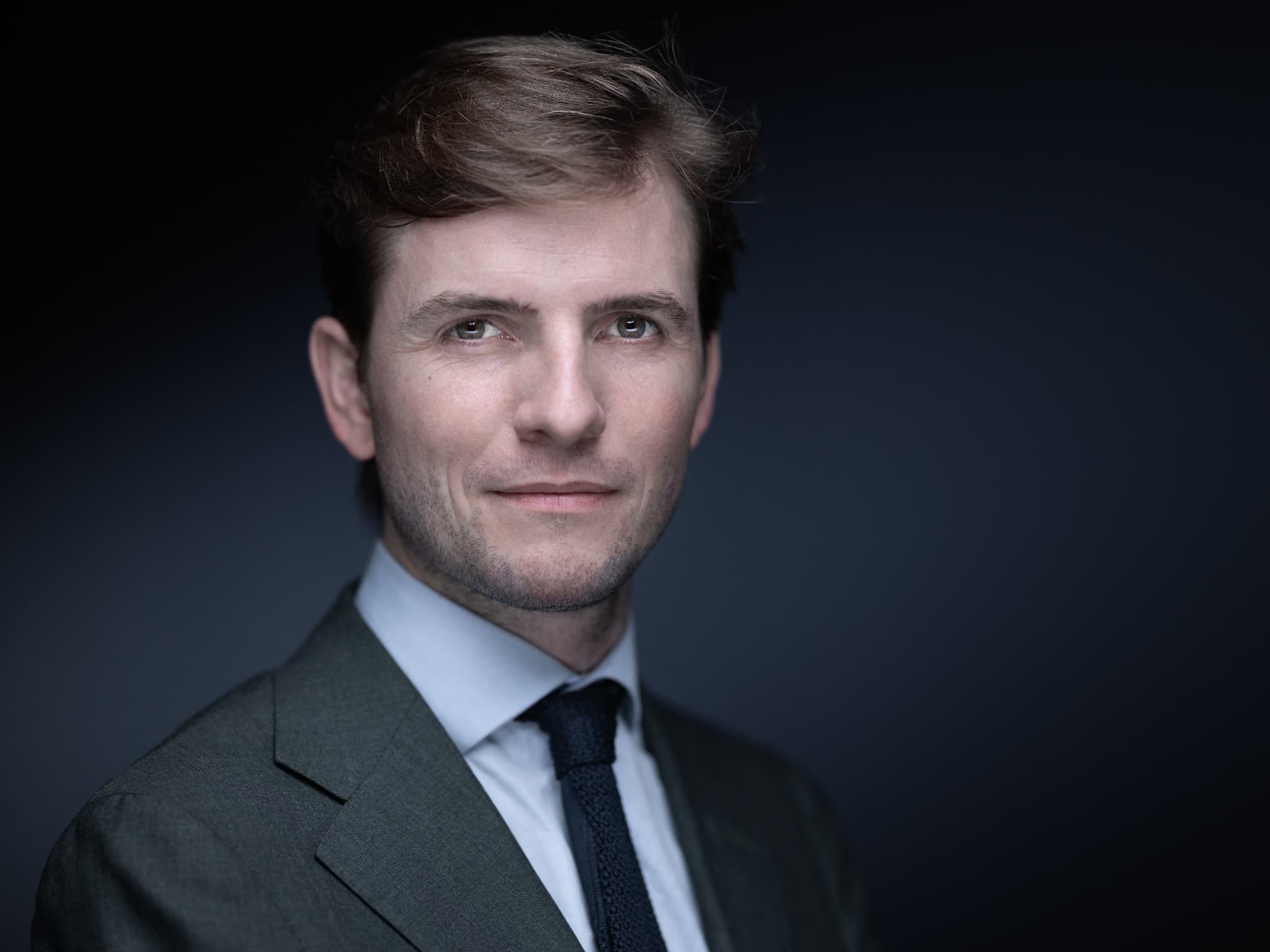 INFO BFMTV. "Une rhétorique accusatoire virulente": Erik Tegnér, directeur  de Frontières, condamné à 6 mois de prison avec sursis pour avoir "jeté en  pâture" des avocats