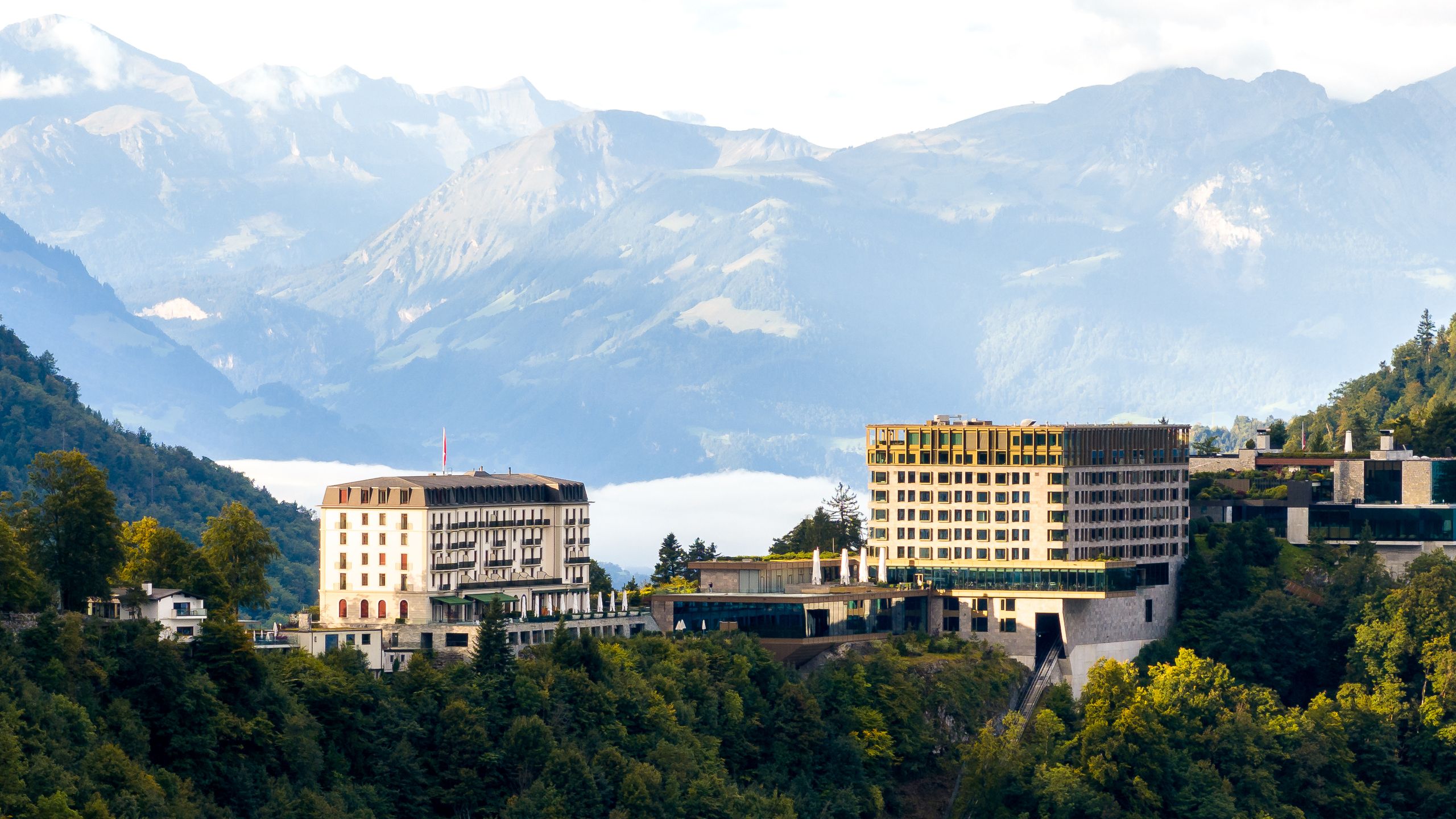 Ce que l'on sait de l'hôtel de luxe de Bürgenstock où doit être signé  l'accord entre les États-Unis et l'Iran | Vanity Fair