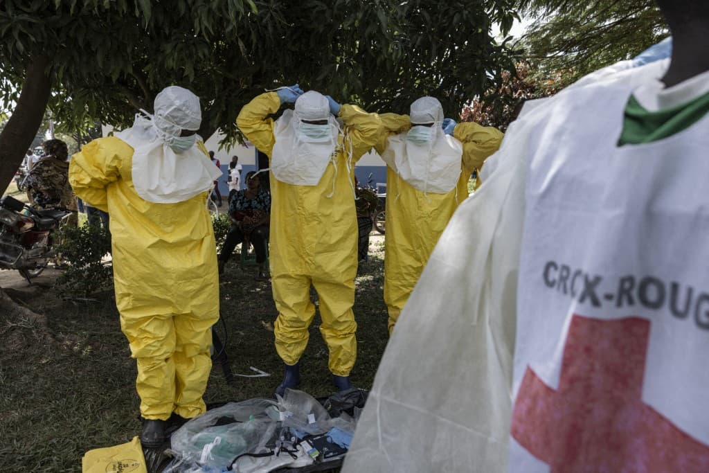 Le pic n'a pas encore été atteint: la Croix-Rouge prévient que l'épidémie d' Ebola pourrait durer "encore un an" en République démocratique du Congo -  Yahoo Actualités France