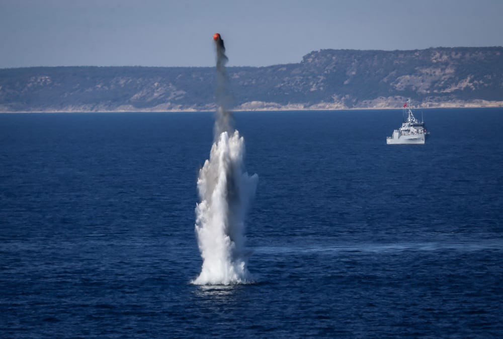 Des mines dans le détroit d'Ormuz, le cauchemar des supertankers