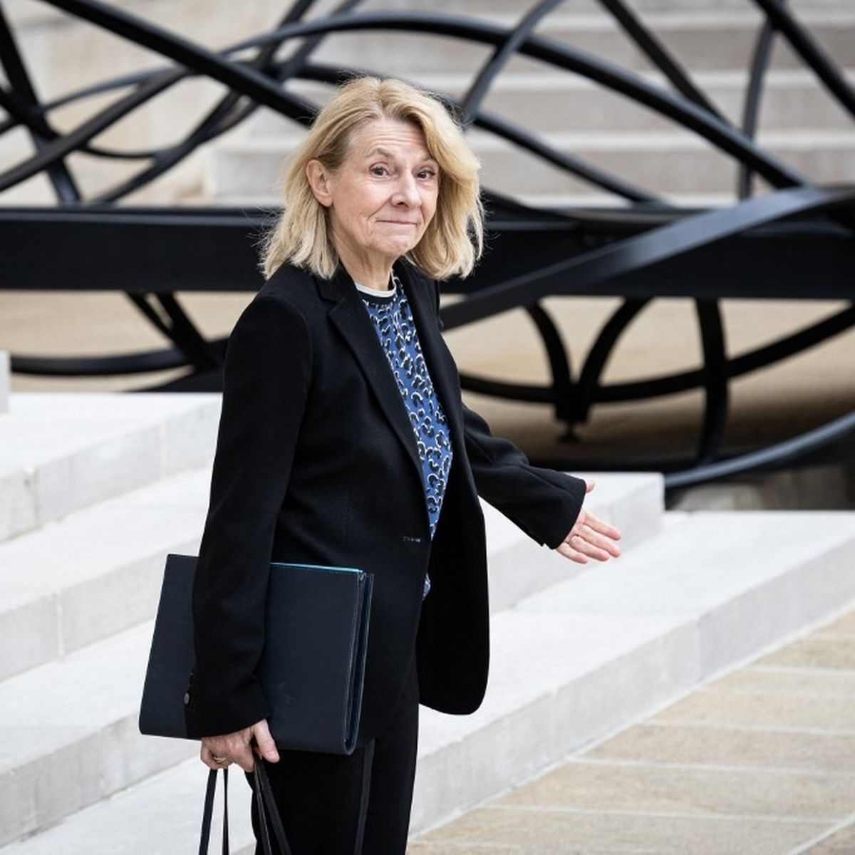 La ministre de la Culture Catherine Pégard condamne l'annulation de la pièce  de théâtre "Passeport" à Castres, reprogrammée dans le Nord – franceinfo