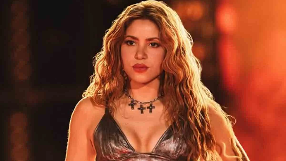 Millions sway as Shakira concert lights up Copacabana