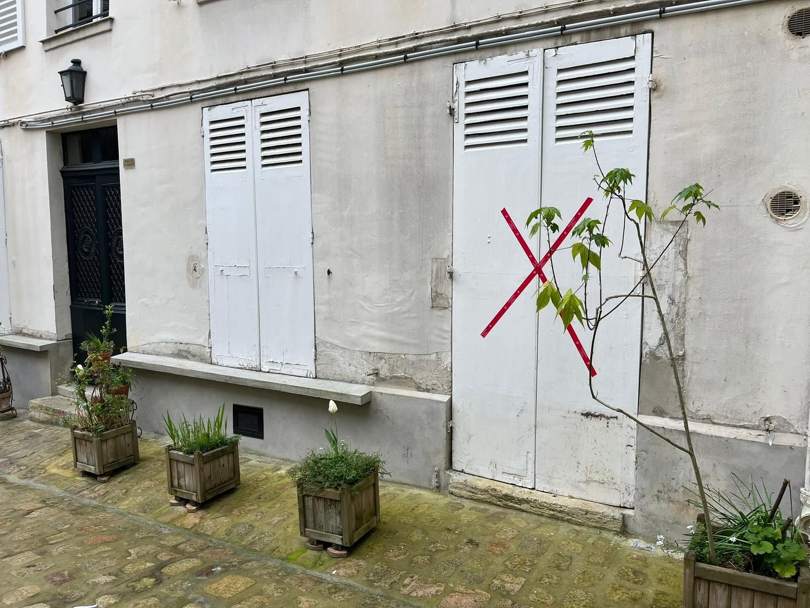 Bizarre que personne n'ait rien senti » : après la découverte d'un squelette,  le mystère plane sur la rue d'Auteuil - Le Parisien