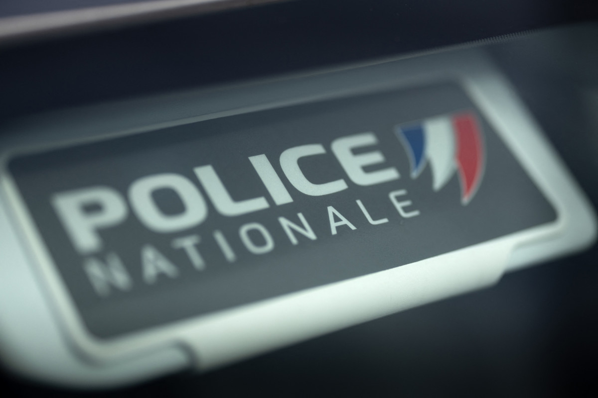 Val-de-Marne : 11 personnes en garde à vue pour des viols en réunion filmés  sur une mineure