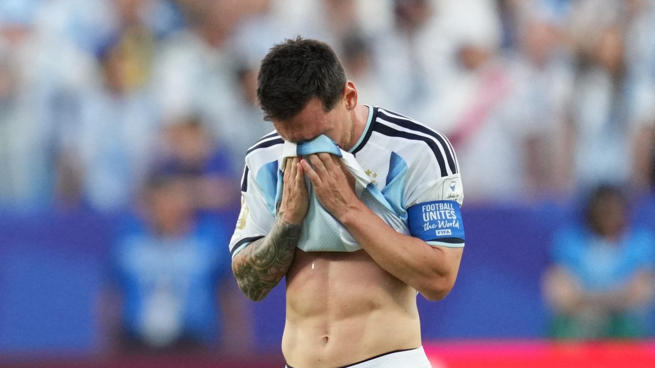 Coupe du monde 2026 : la fake news sur la mort du père de Lionel Messi met  le feu à l'Argentine | TF1 Info