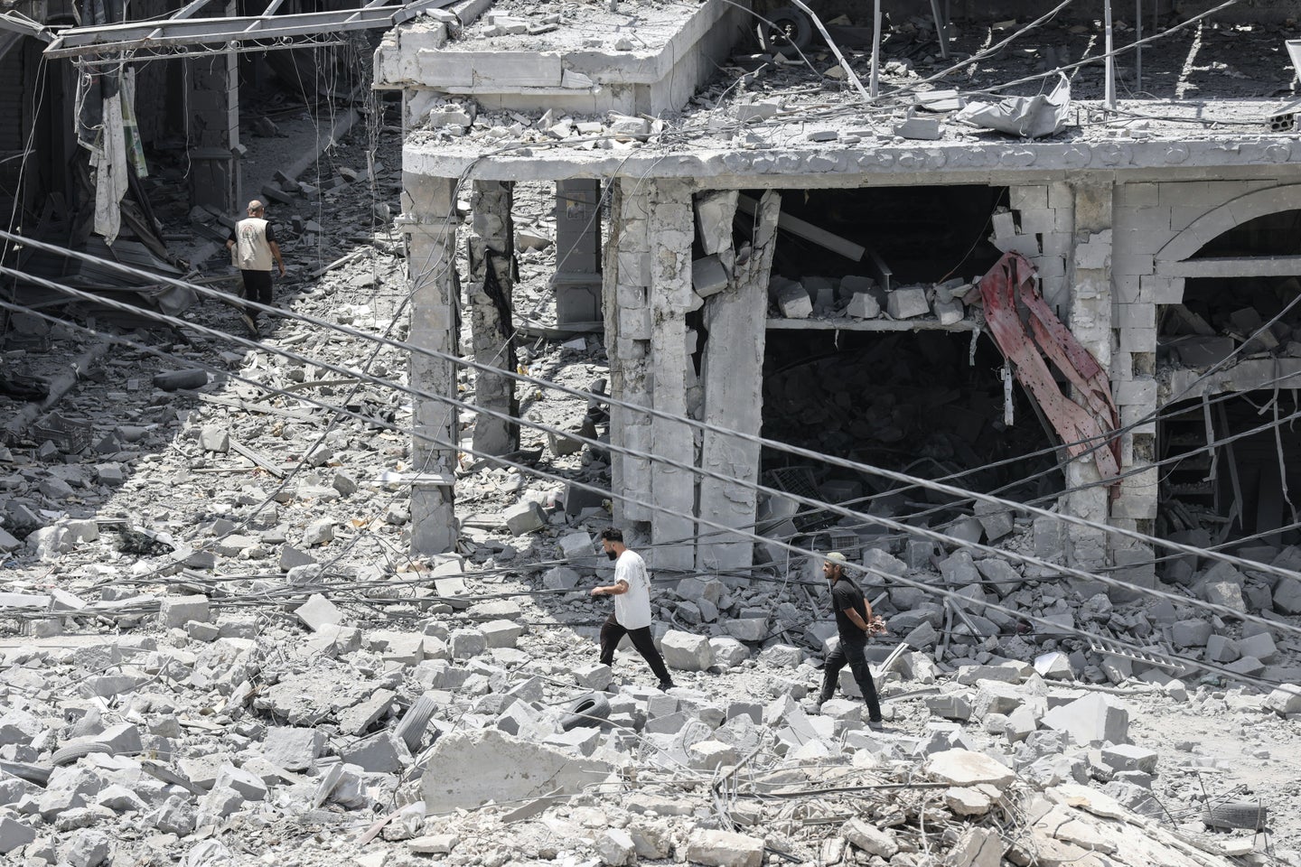 Israël aurait frappé le Liban dans le sud malgré l'accord Washington-Téhéran  | Le Devoir