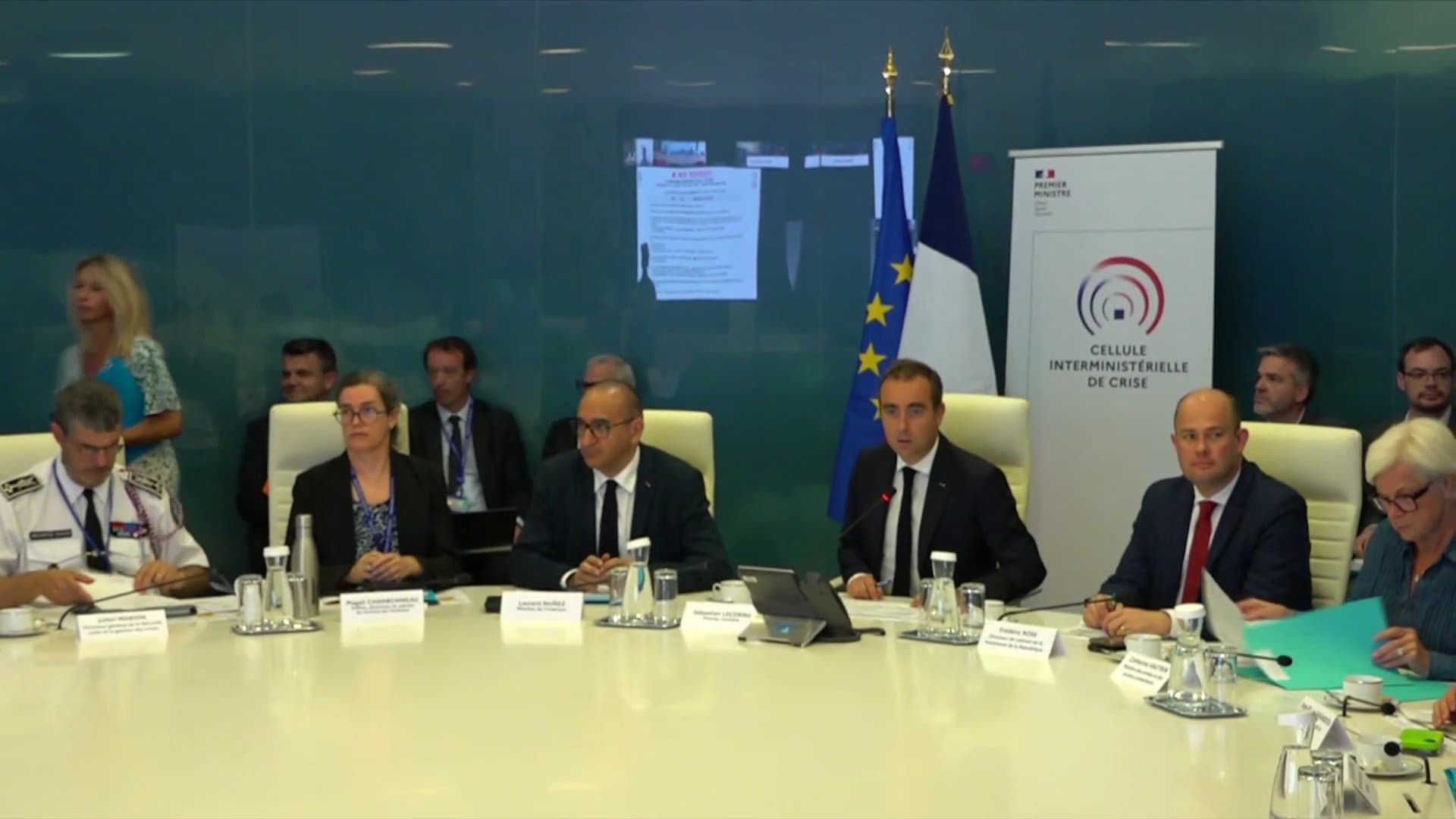DIRECT. Canicule: la cellule interministérielle de crise présidée par Sébastien  Lecornu en cours, 60 départements en vigilance orange