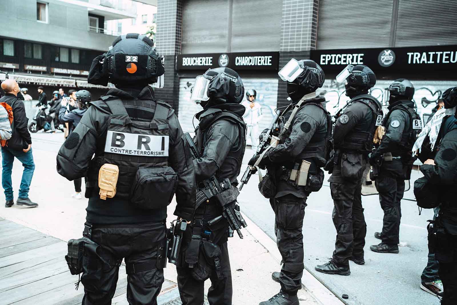 Violences urbaines » : l'Intérieur muscle sa doctrine et la presse  s'inquiète - POLITIS