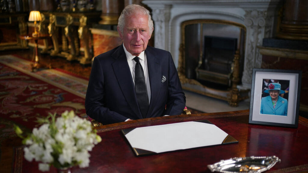 Lors de son premier discours en tant que roi, Charles III s'engage à servir  les Britanniques - France 24