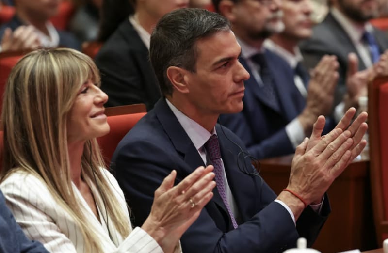 Espagne: un tribunal interdit à l'épouse du Premier ministre de quitter le  pays
