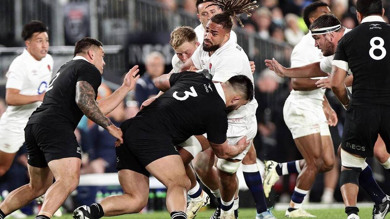 Rugby. La Nouvelle-Zélande renverse l'Angleterre et conserve ses  invincibilités historiques