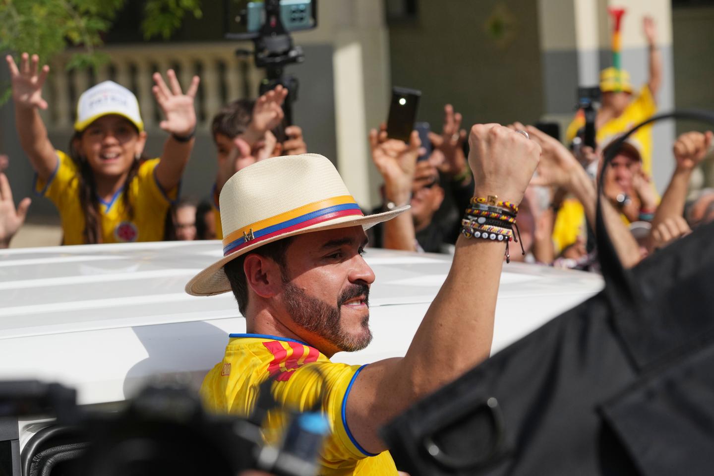 Colombie : Abelardo de la Espriella, candidat de l'utradroite soutenu par  Donald Trump, élu président