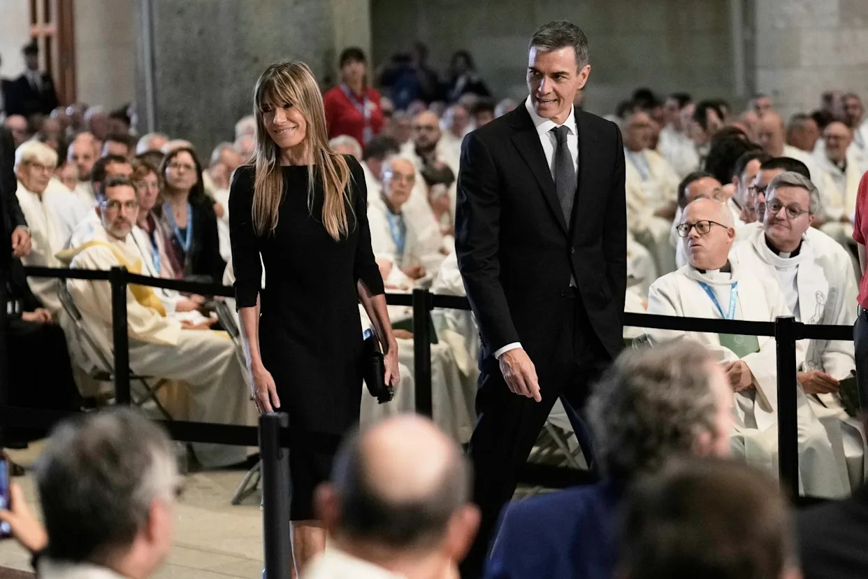 Corruption: un juge espagnol ordonne à l'épouse de Pedro Sánchez de  comparaître - Yahoo Actualités France